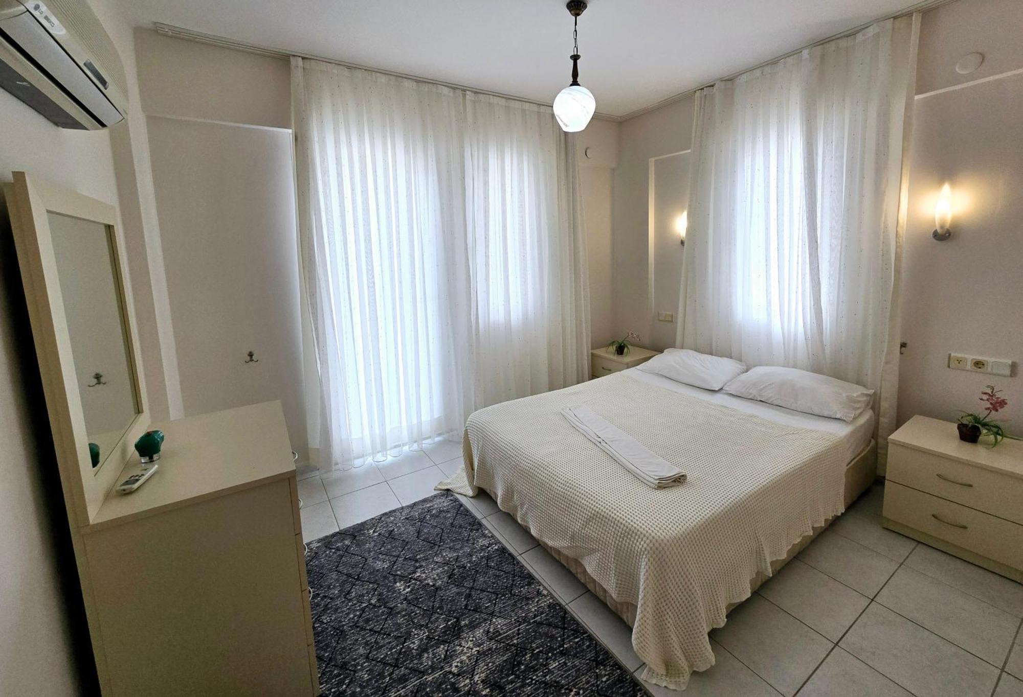 3 Bedrooms Apartment In Oeluedeniz, Ovacik エクステリア 写真